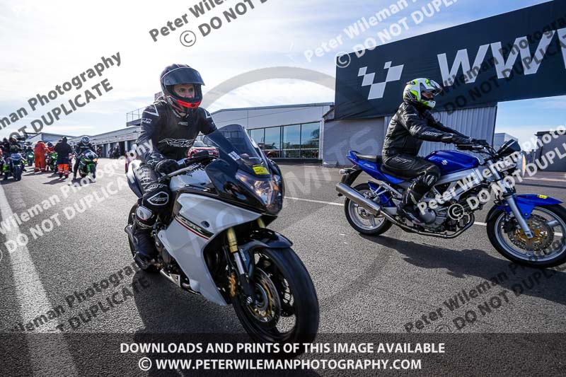 donington no limits trackday;donington park photographs;donington trackday photographs;no limits trackdays;peter wileman photography;trackday digital images;trackday photos